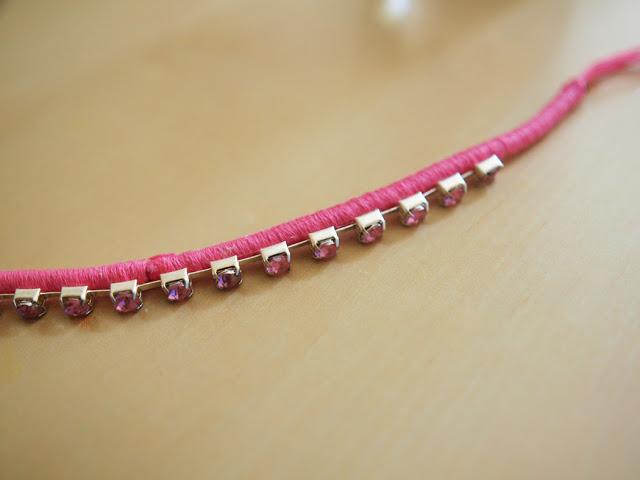 DIY: Bright pink bracelet