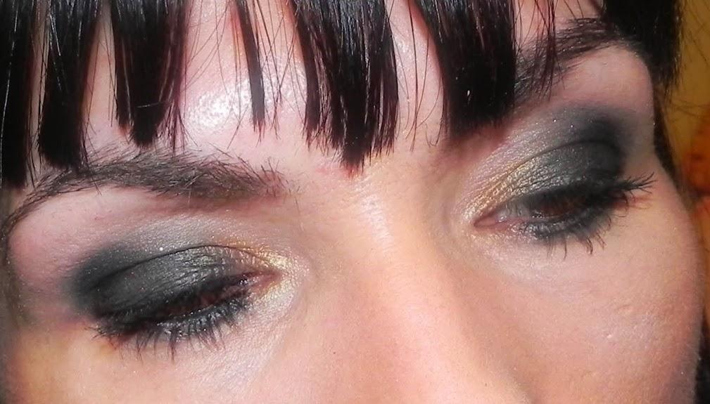 Ahumado oscuro con la Animal Instinct