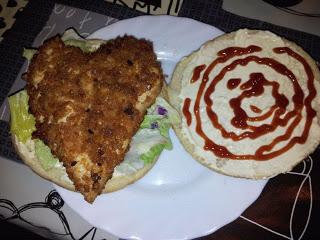 Hamburguesa de Pollo en forma de corazón