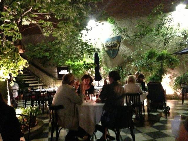 Si pasás por Buenos Aires , No te pierdas el Museo Evita Restaurant, un resto para no perderse y volver