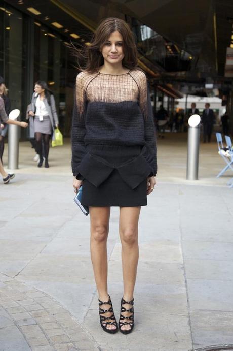 Tendencias, Christine Centenera, Balmain, Balenciaga, minimal, style icon, fashion icon, vogue australia, vogue, skort zara, stilettos, isabel marant, fashion shows, runway, grazia