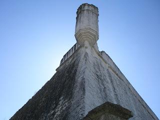 DE NISA A SOUSEL: LA TENTACIÓN DEL BUEN COMERMoisés Cayet...