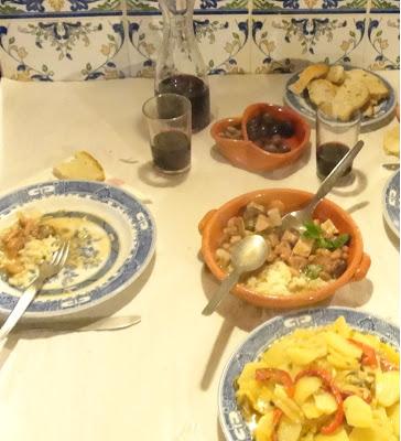 DE NISA A SOUSEL: LA TENTACIÓN DEL BUEN COMERMoisés Cayet...