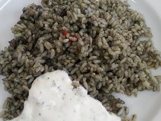 Arroz negro con ali oli