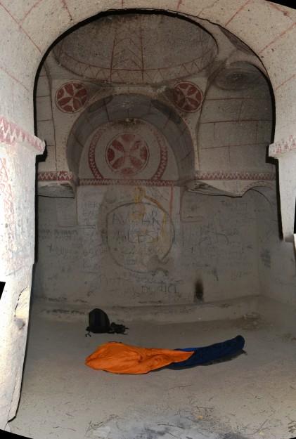 Iglesia abandonada del s.VIII, mi refugio en la última noche en Cappadocia