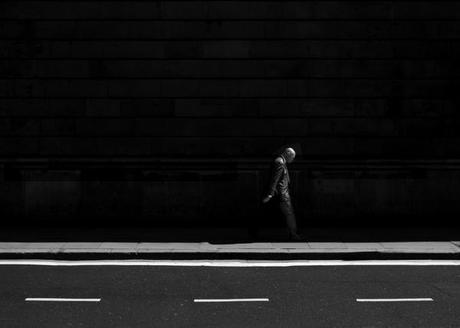 nuncalosabre.Man on Earth - Rupert Vandervell 