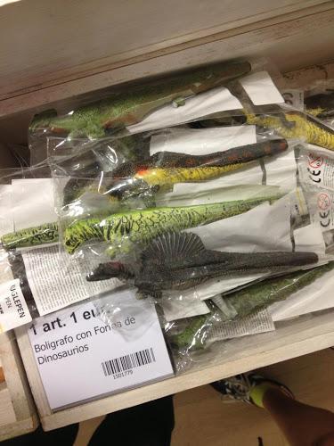 Bolígrafos y mangos dinosaurianos en Tiger