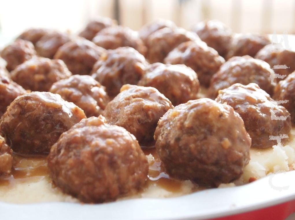 PASTEL DE ALBÓNDIGAS