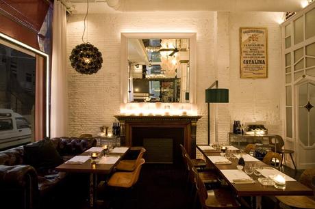 Big Fish BCN, un restaurante con una decoracion de los 50 muy actual