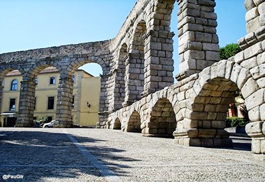 El Acueducto de Segovia, Licinia y el diablo