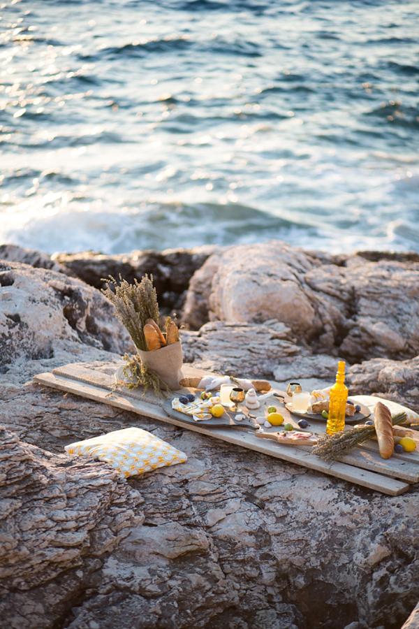 Playa bohemia novia bodas en Croacia fotografía de Sarah Falugo