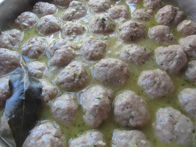 Albóndigas en salsa verde