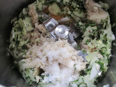 Albóndigas en salsa verde
