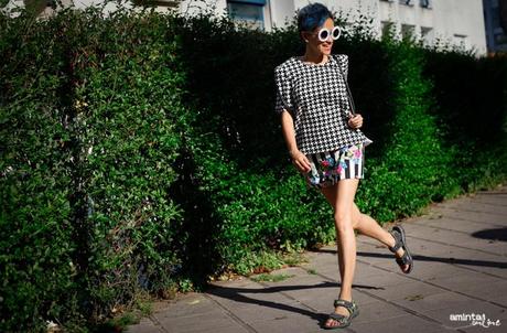 We live in a Panda World blackandwhite_streetstyle_blogger-2