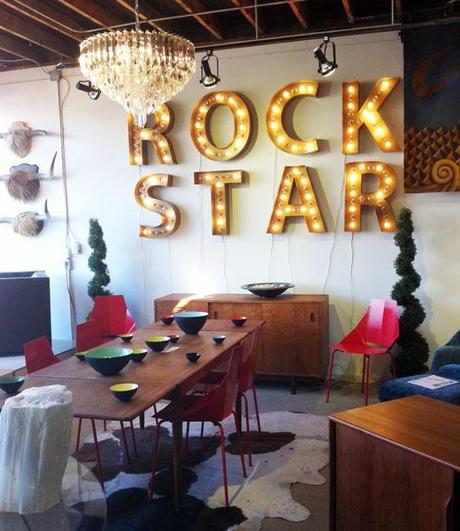 Un letrero luminoso para decirte...