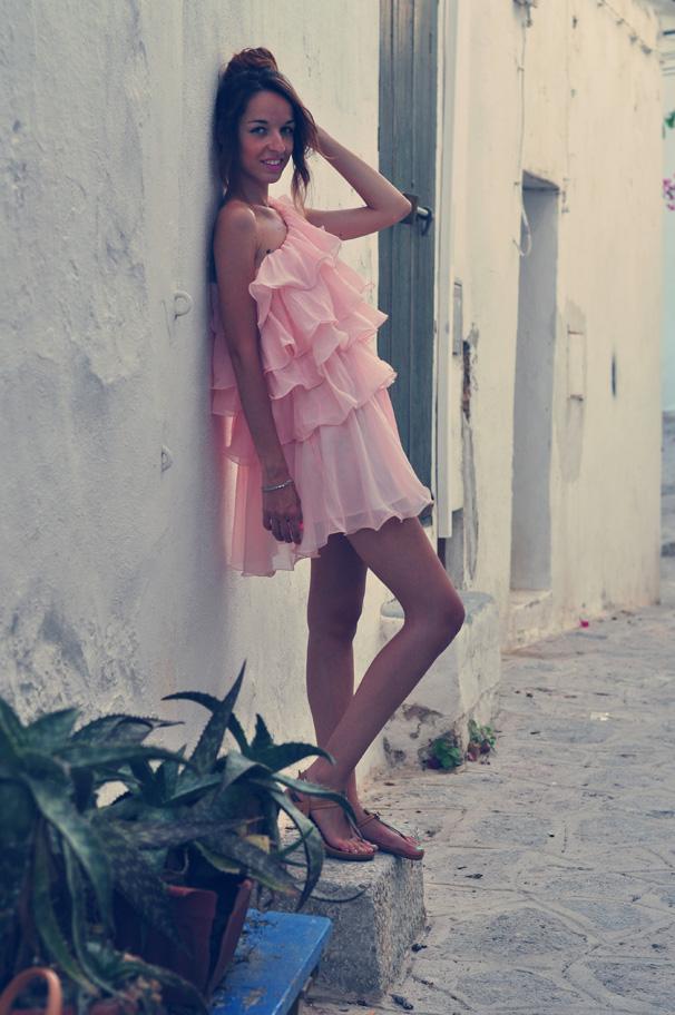 VESTIDO ROSA EN IBIZA