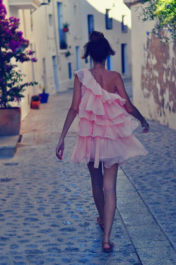 VESTIDO ROSA EN IBIZA