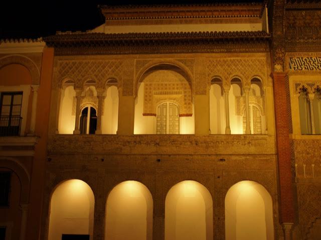 La nueva iluminación del Alcázar (3): el Palacio del Rey Don Pedro.