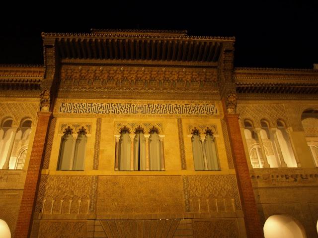 La nueva iluminación del Alcázar (3): el Palacio del Rey Don Pedro.
