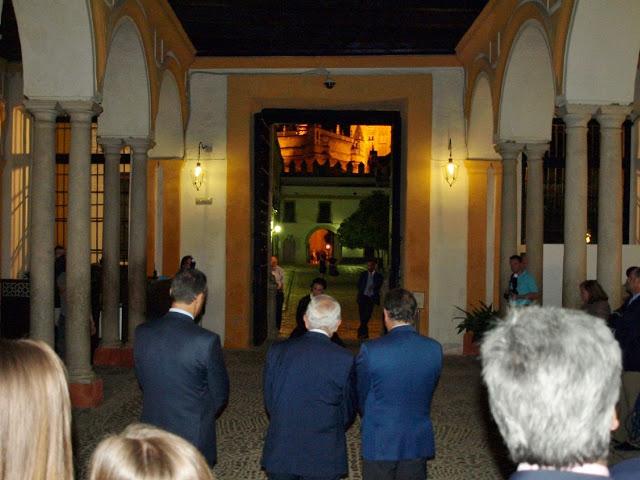 La nueva iluminación del Alcázar (1): la Puerta del Patio de Banderas.