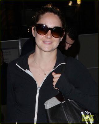 Shailene Woodley en el aeropuerto de Los Angeles