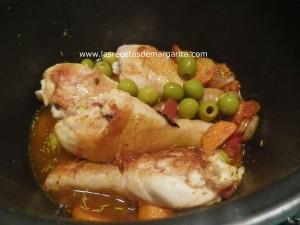 Muslitos de pollo con aceitunas y romero