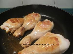 Muslitos de pollo con aceitunas y romero