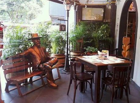 993628_427199137397878_1378909968_n