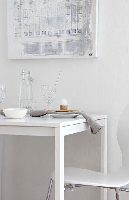 Estudio de 31m² decorado con mucho estilo muebles de ikea decoración estilo escandinavo en blancos y grises claros decoración inspiración muebles de ikea decoración estudios pisos pequeños mini pisos decoración diseño de interiores nórdicos decoración de estilo nórdico en blanco blog decoración nórdica blog de ikea decoración interiores