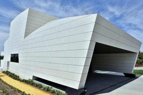 AVANCE DEL REPORTAJE FOTOGRÁFICO DE LA BALCONY HOUSE: EXTERIORES