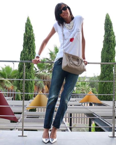 Boyfriend jeans + pearls Boyfriend jeans + pearls