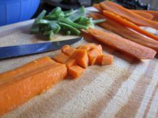 Gratinado de habicholillas con tapenade vegetariano.