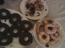 Roscos glaseados y con chocolate