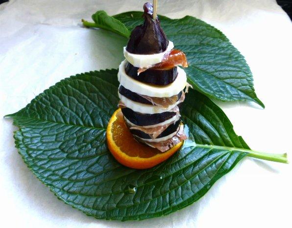 Brevas con Jamón, Queso fresco y Orégano