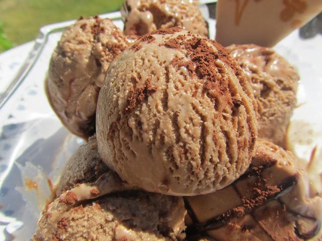 Helado café-bombón (Moka)