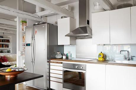 Lo cotidiano, y natural de una vivienda bohemia en la buhardilla