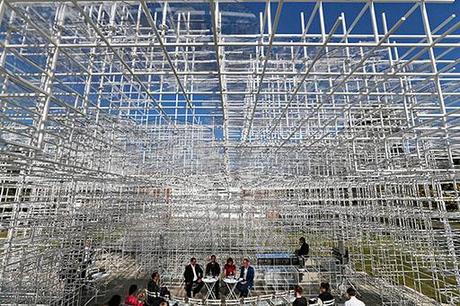 Serpentine Pavilion en Londres, by Sou Fujimoto