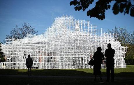 Serpentine Pavilion en Londres, by Sou Fujimoto