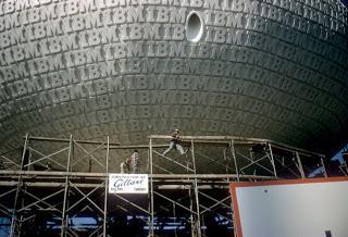 abducciones en la feria de NY, (hagan cola)