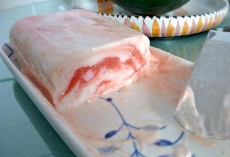 Semifreddo de ciruelas rojas Semifreddo de ciruelas rojas