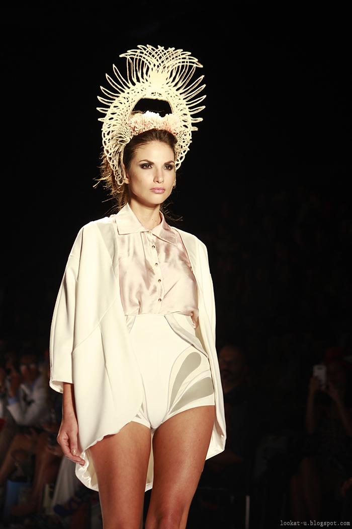 Day 2 Colombiamoda / 5 talents, a catwalk