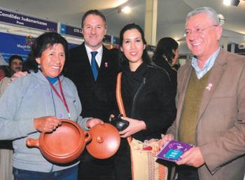 LIMA PROVINCIAS PRESENTE EN LA FERIA NACIONAL “DE NUESTRAS MANOS 2013”...