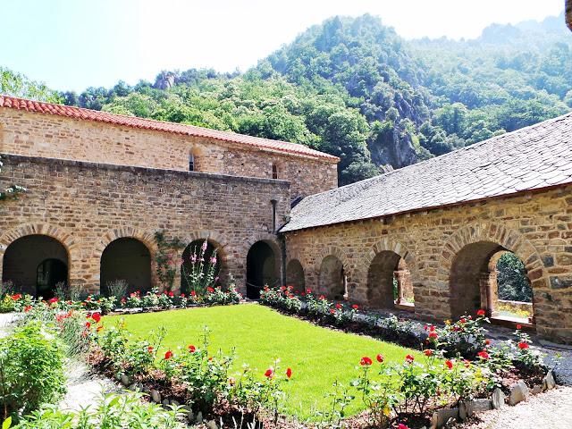 Montañas del Canigó, un símbolo de la identidad catalana