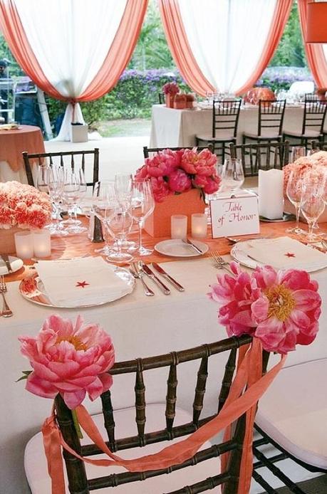 Decoración mesa coral boda