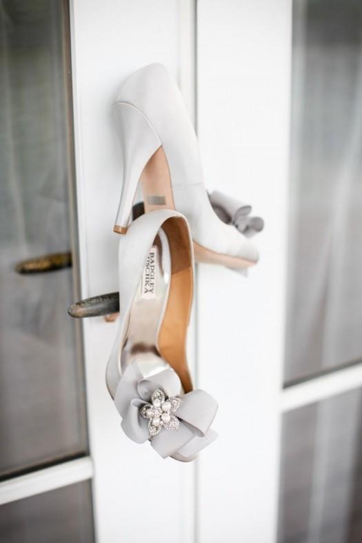 zapatos de novia gris plata badgley mischka