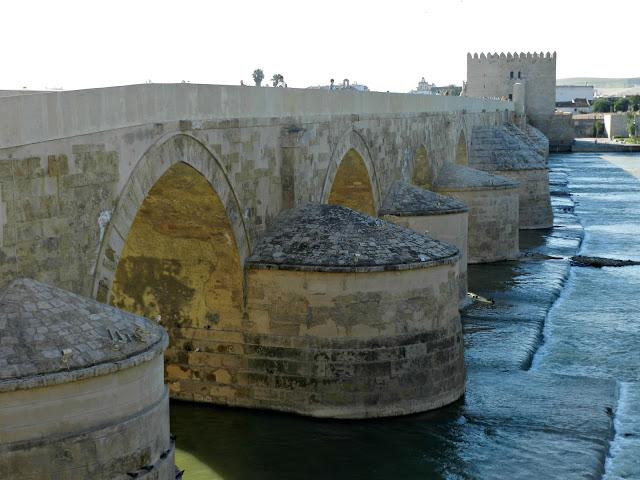 Córdoba y Setenil de las Bodegas