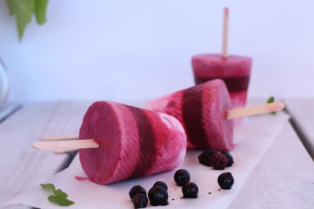 Berries layer popsicles