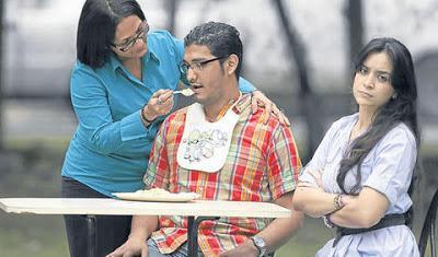 Suegra: La tercera en discordia