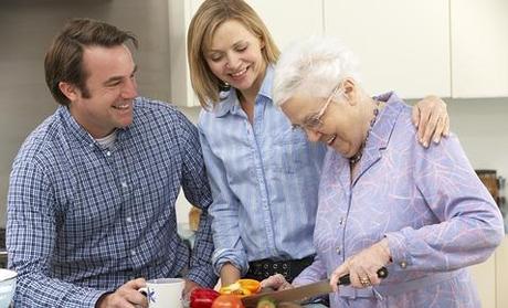 Suegra: La tercera en discordia