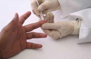 Importante: Realizan pruebas rápidas de VIH en penal de Ica...